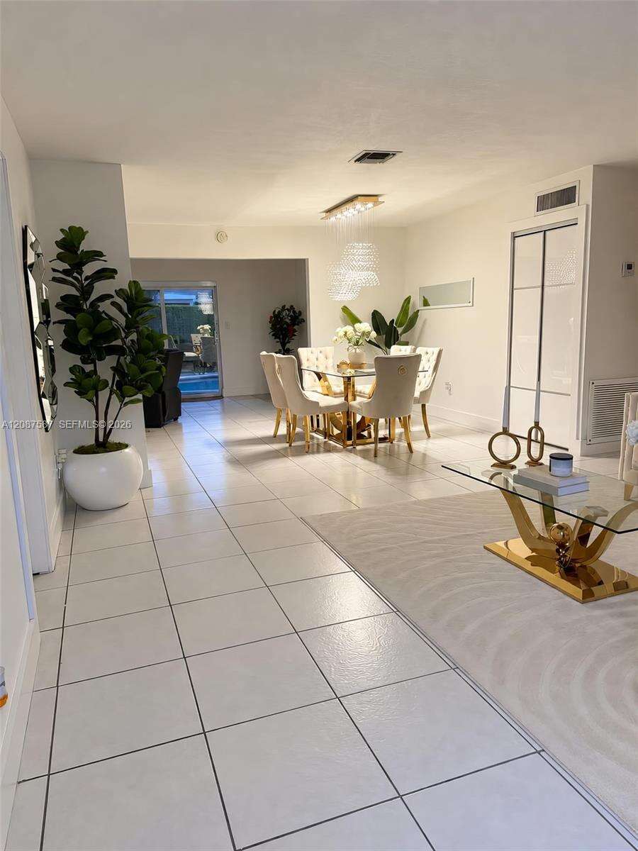 7730 42nd St, Hollywood, FL 33024 - For Sale photo 3