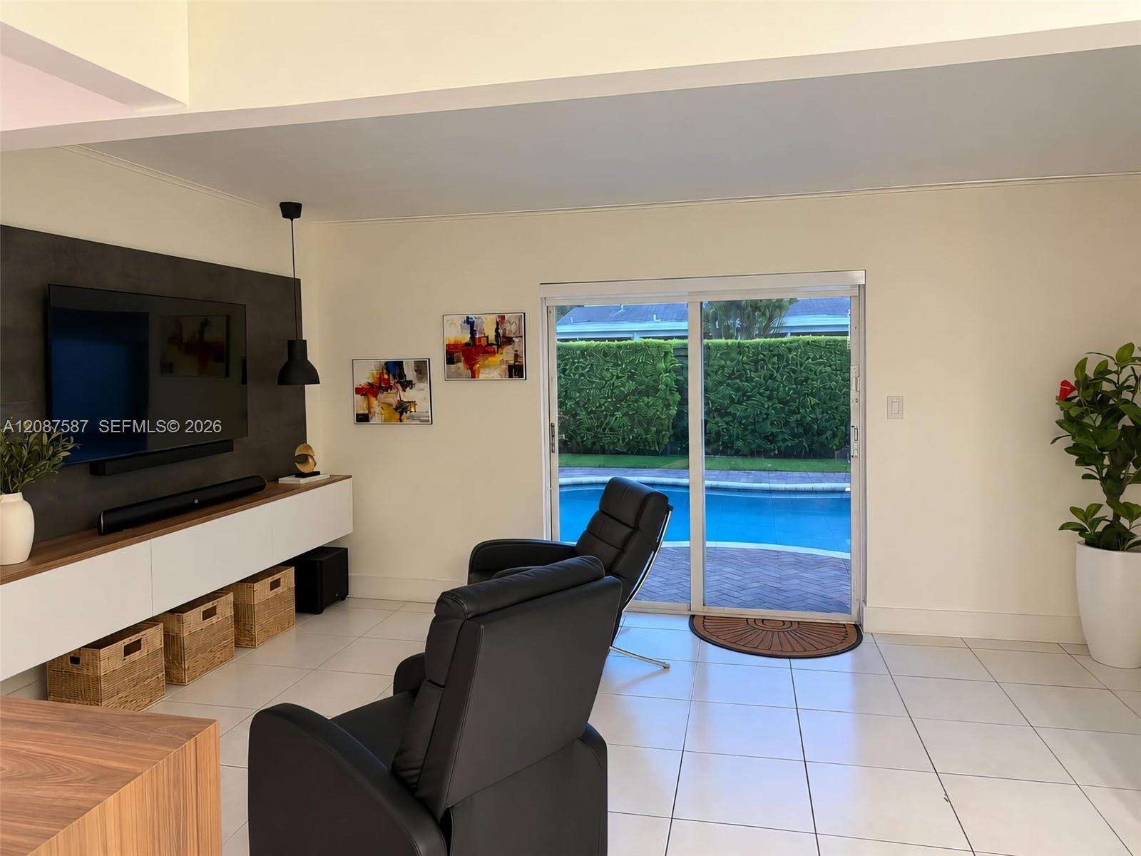 7730 42nd St, Hollywood, FL 33024 - For Sale photo 6