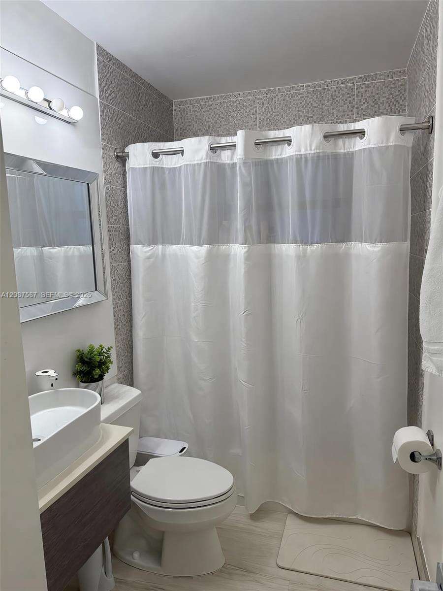 7730 42nd St, Hollywood, FL 33024 - For Sale photo 10