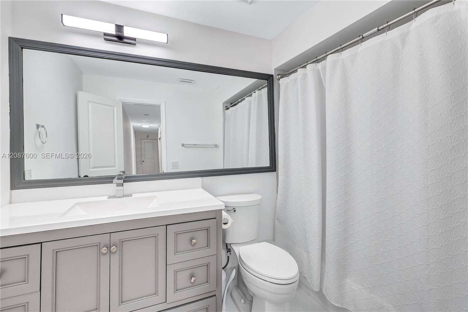 3211 Calle Largo Dr, Hollywood, FL 33021 - For Sale photo 21