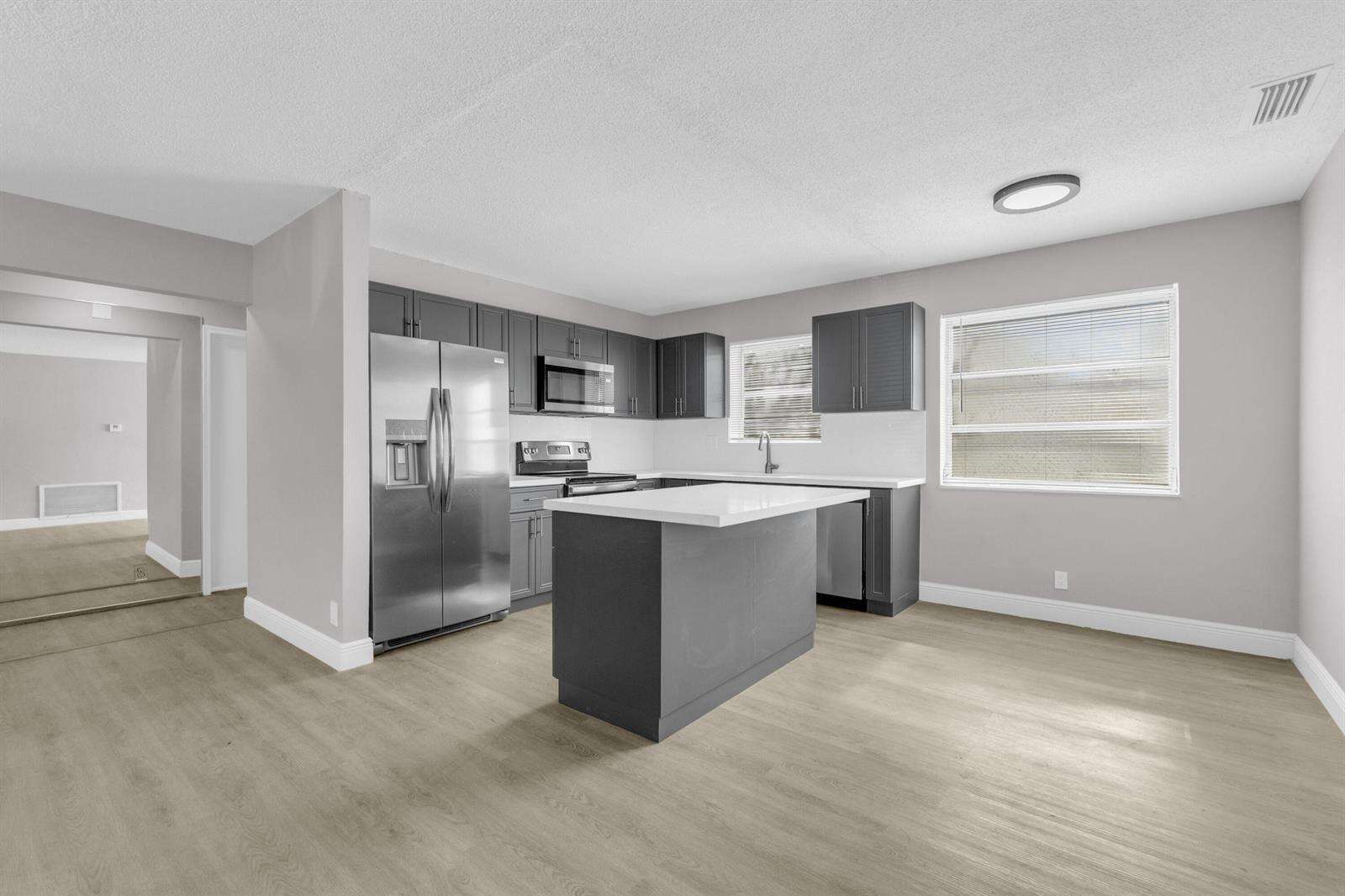 3240 Sheridan, Hollywood, FL 33021 - For Sale photo 4