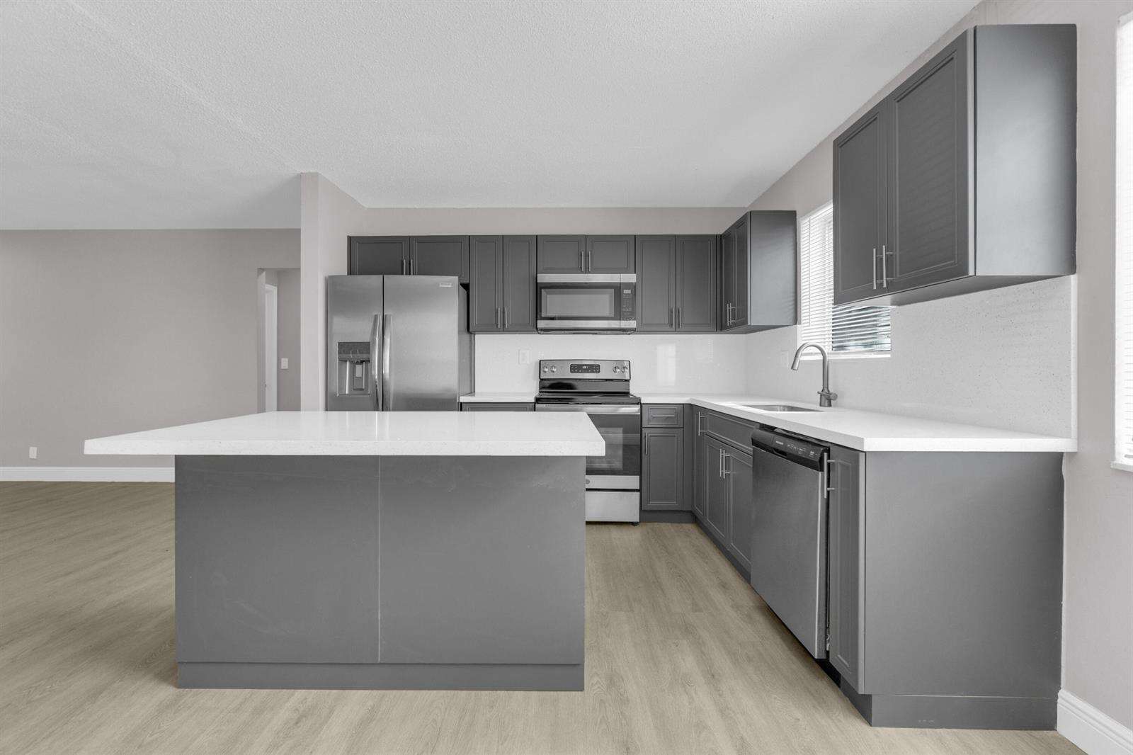 3240 Sheridan, Hollywood, FL 33021 - For Sale photo 5