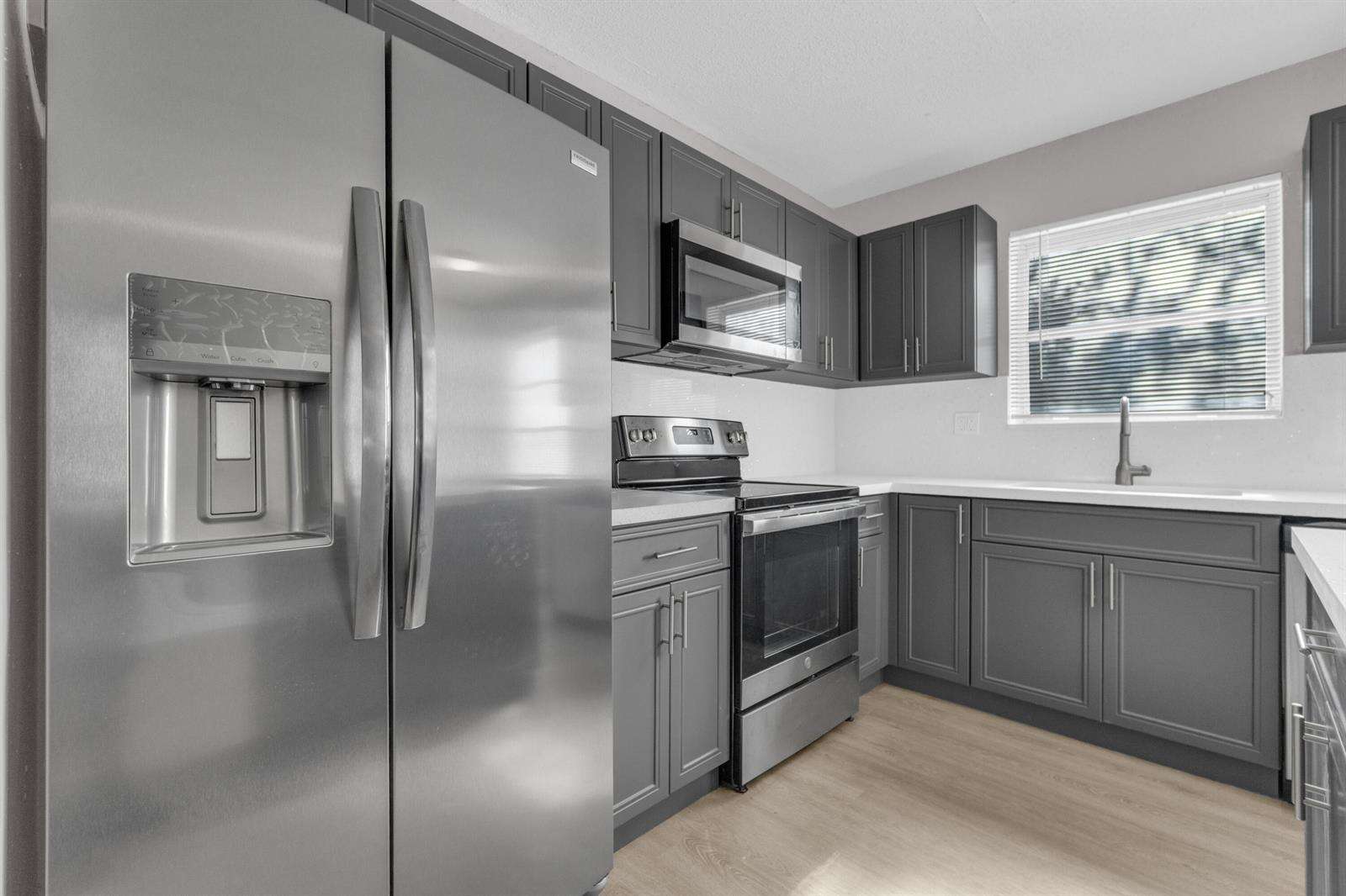 3240 Sheridan, Hollywood, FL 33021 - For Sale photo 8