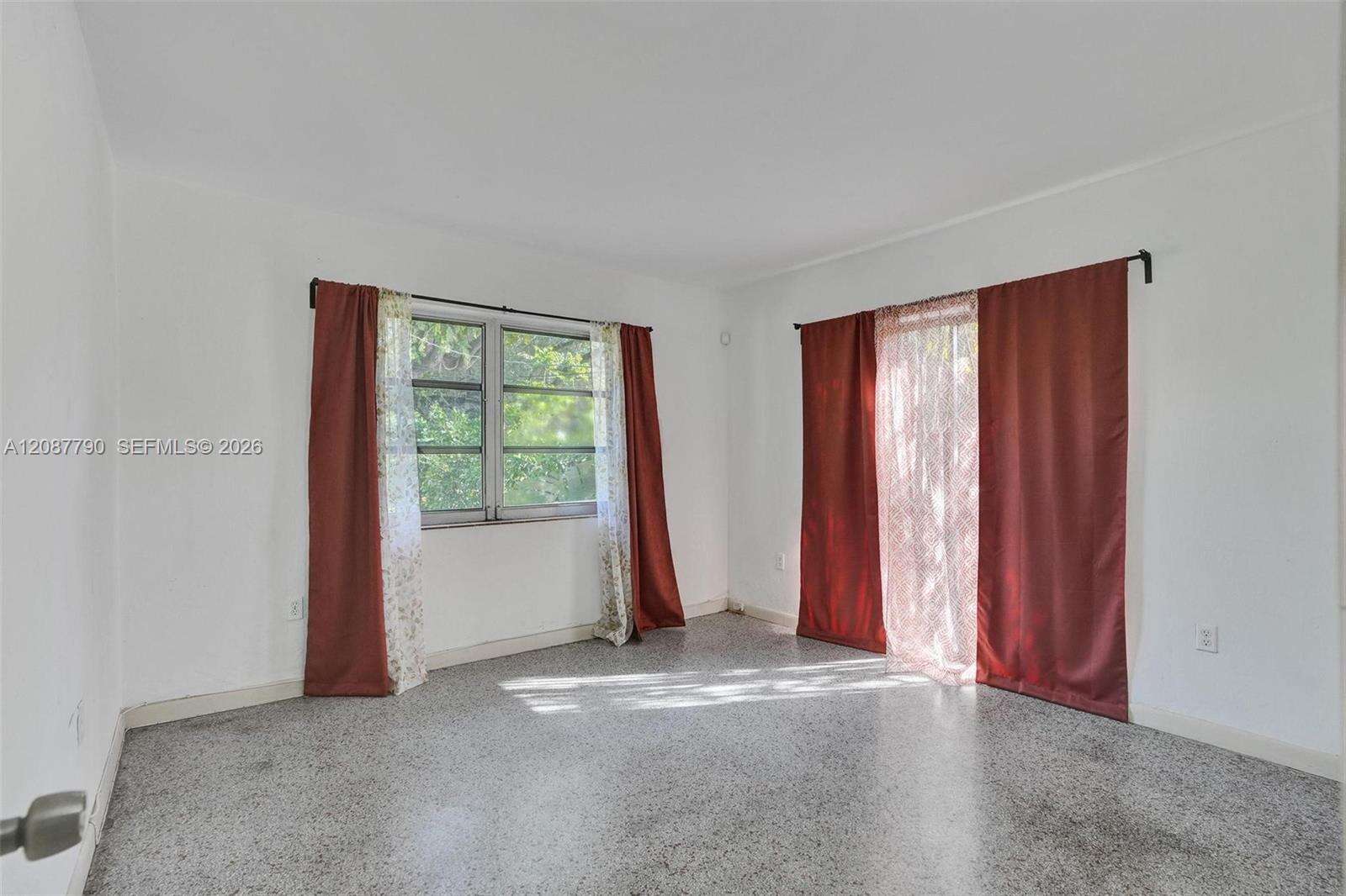 18500 23rd Ct, Miami, FL 33180 - For Sale photo 19