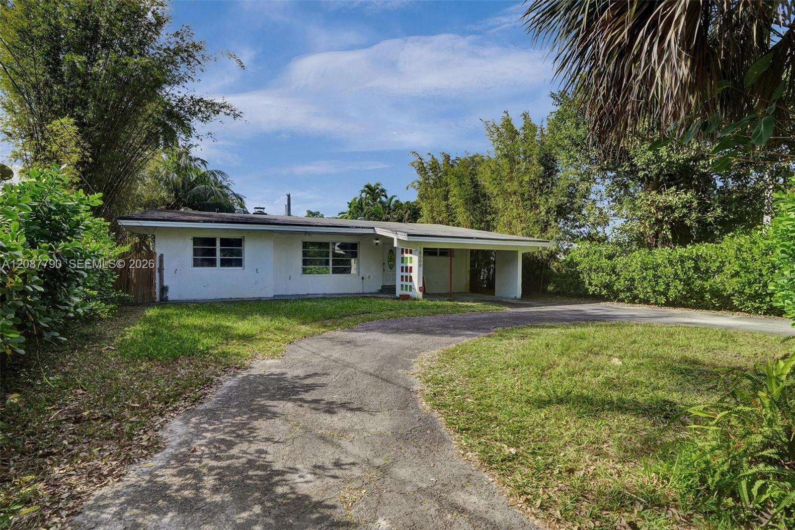 18500 23rd Ct, Miami, FL 33180 - For Sale photo 3