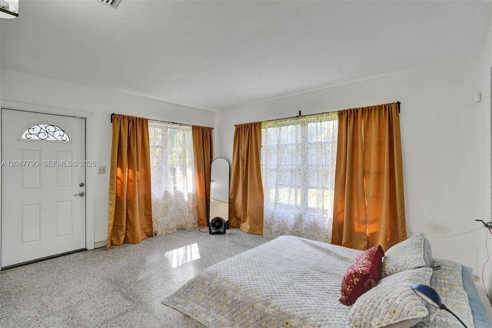 18500 23rd Ct, Miami, FL 33180 - For Sale photo 29