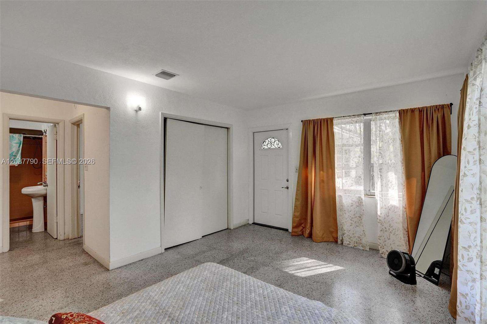 18500 23rd Ct, Miami, FL 33180 - For Sale photo 31