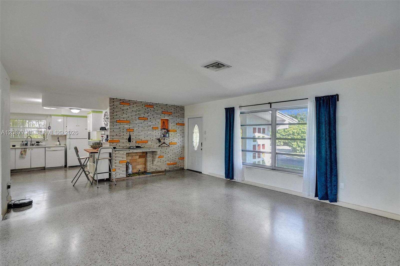 18500 23rd Ct, Miami, FL 33180 - For Sale photo 7