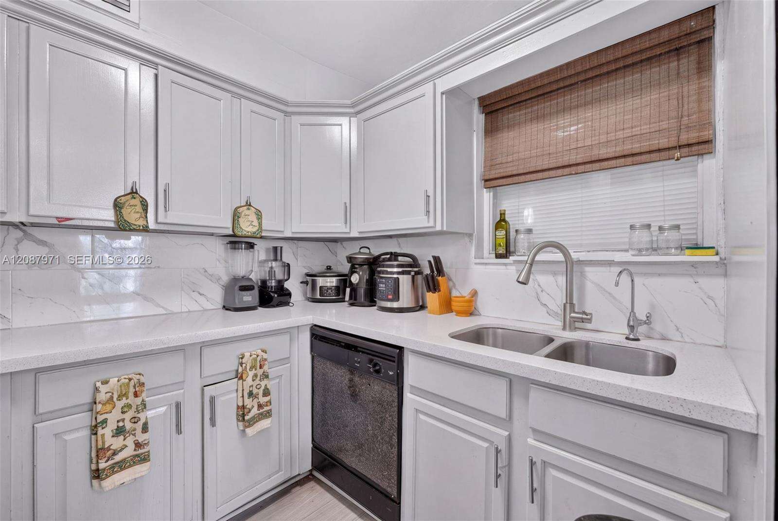 730 64th Ave, Hollywood, FL 33024 - For Sale photo 9
