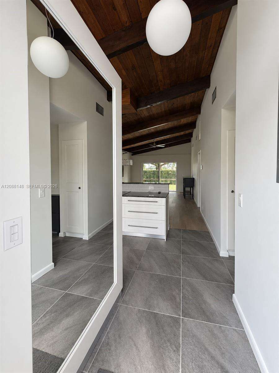 140 Fox Rd, Hollywood, FL 33024 - For Sale photo 3