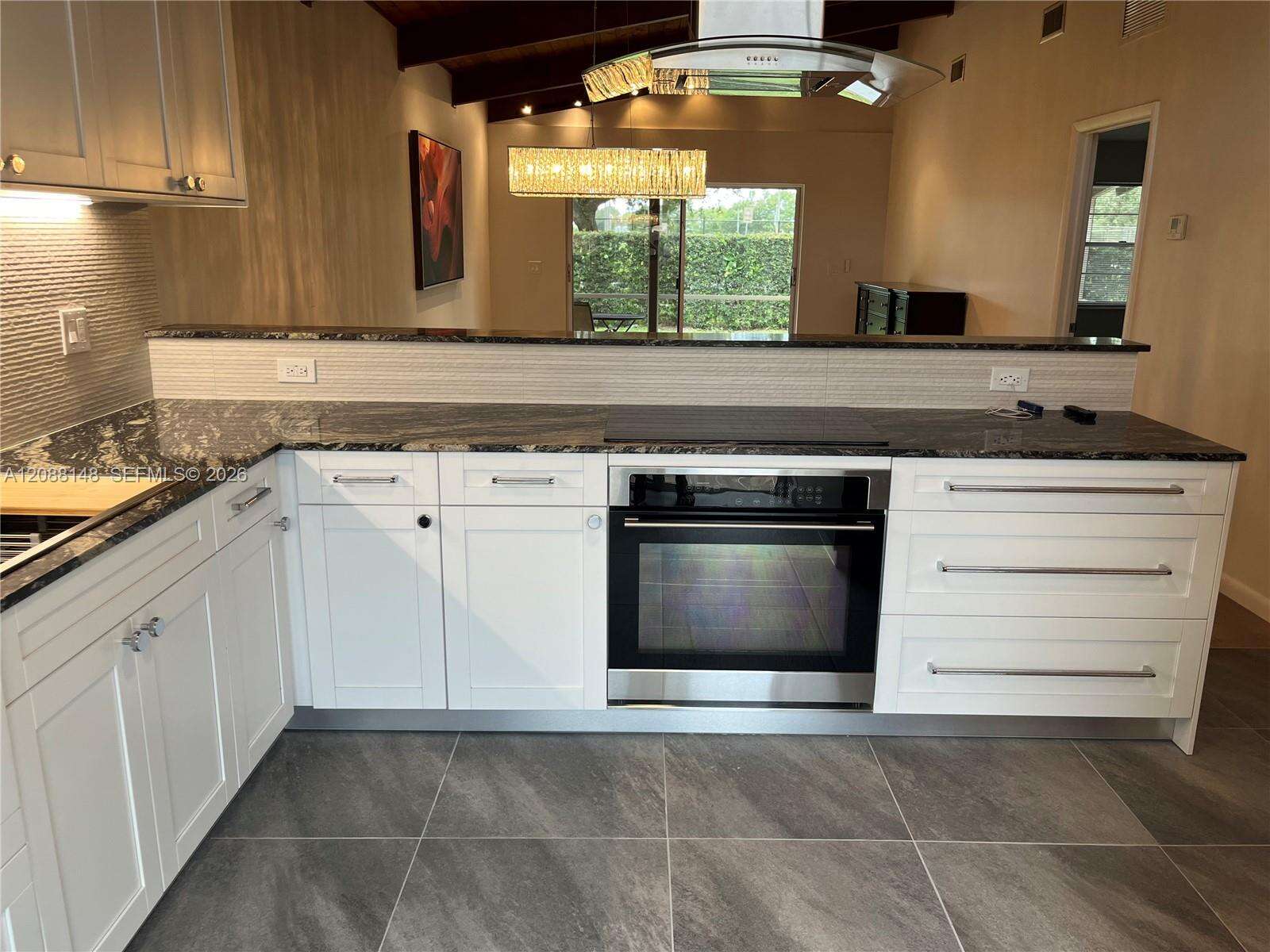 140 Fox Rd, Hollywood, FL 33024 - For Sale photo 4