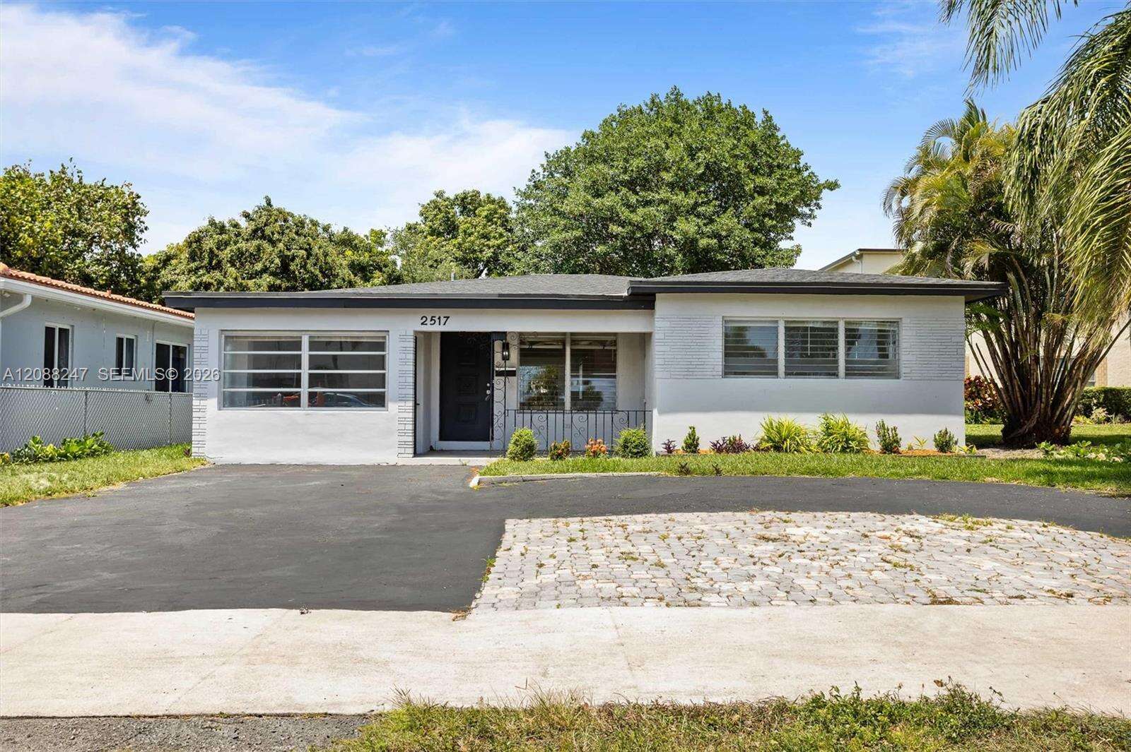 2517 Polk St, Hollywood, FL 33020 - For Sale photo 1