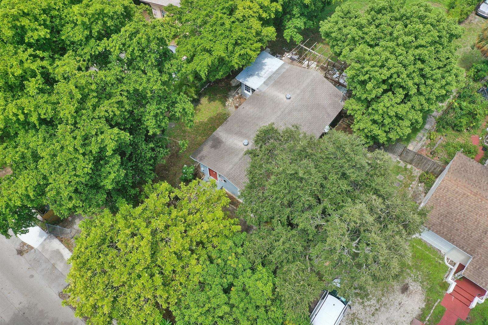 2315 Monroe, Hollywood, FL 33020 - For Sale photo 12