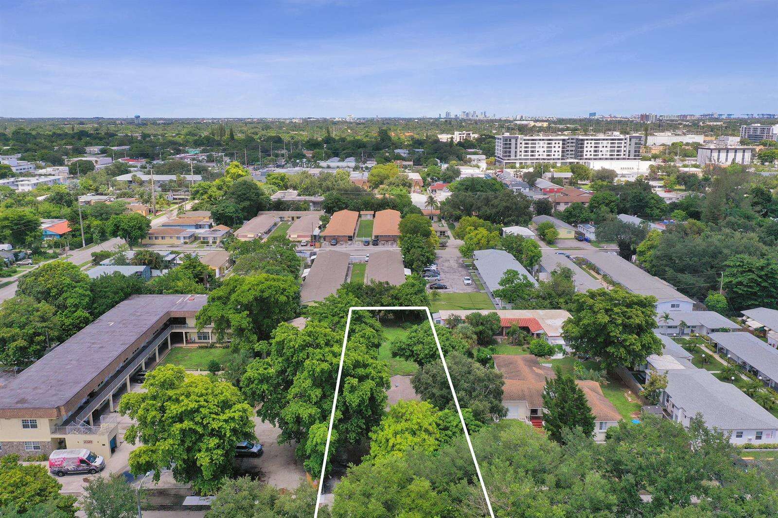 2315 Monroe, Hollywood, FL 33020 - For Sale photo 14
