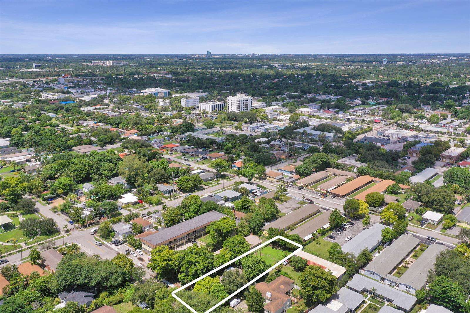 2315 Monroe, Hollywood, FL 33020 - For Sale photo 21