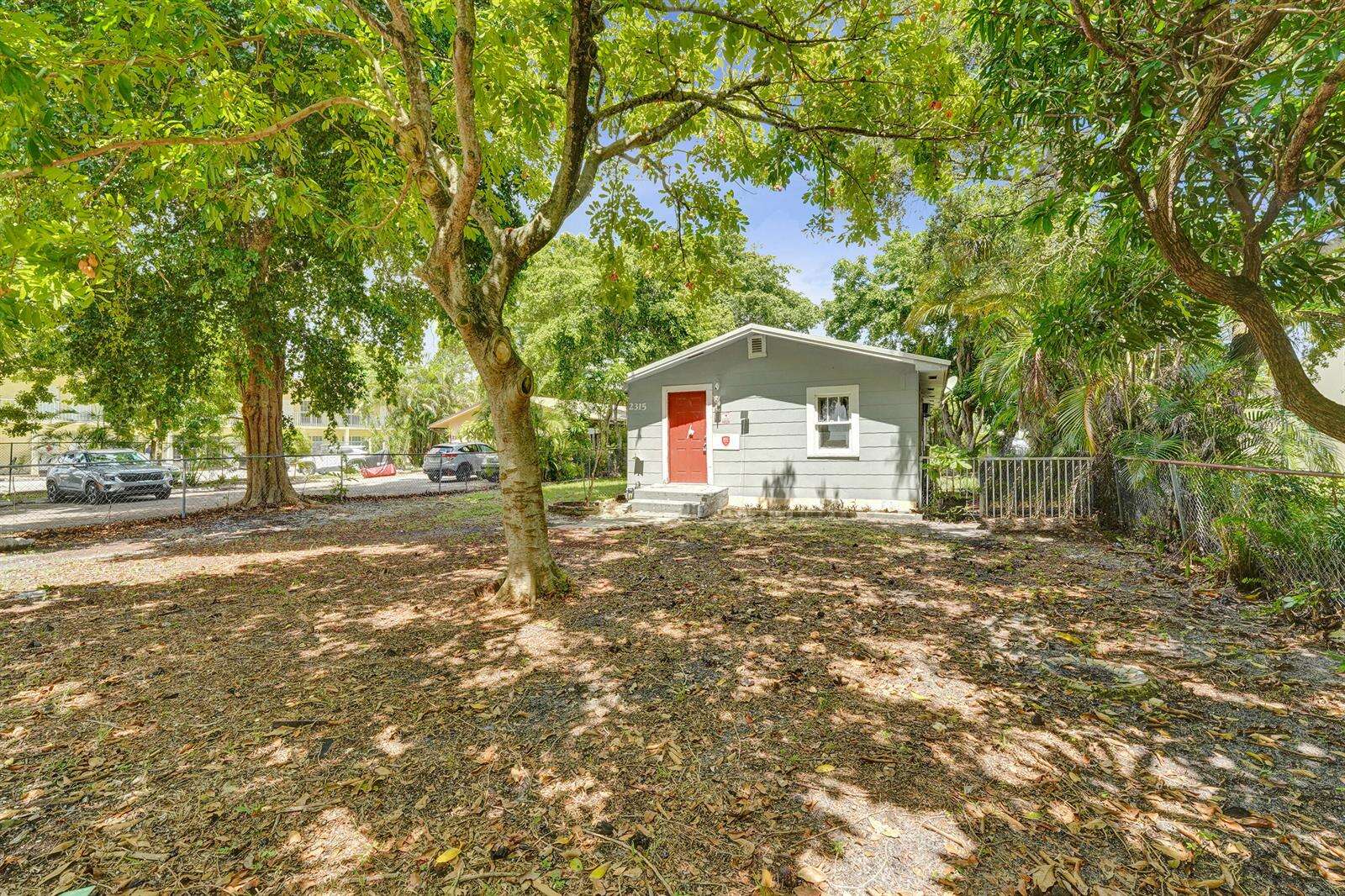 2315 Monroe, Hollywood, FL 33020 - For Sale photo 23
