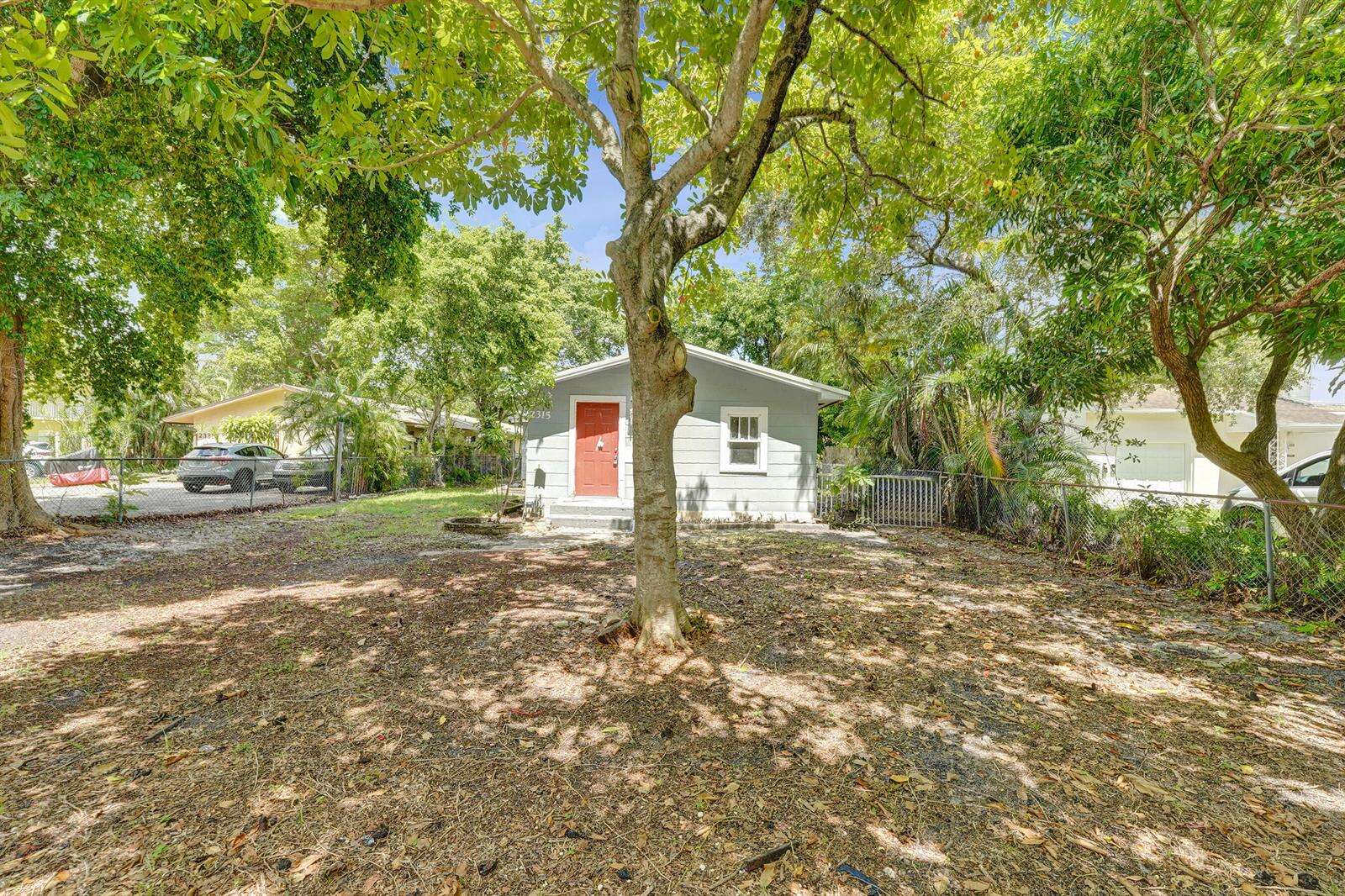 2315 Monroe, Hollywood, FL 33020 - For Sale photo 24