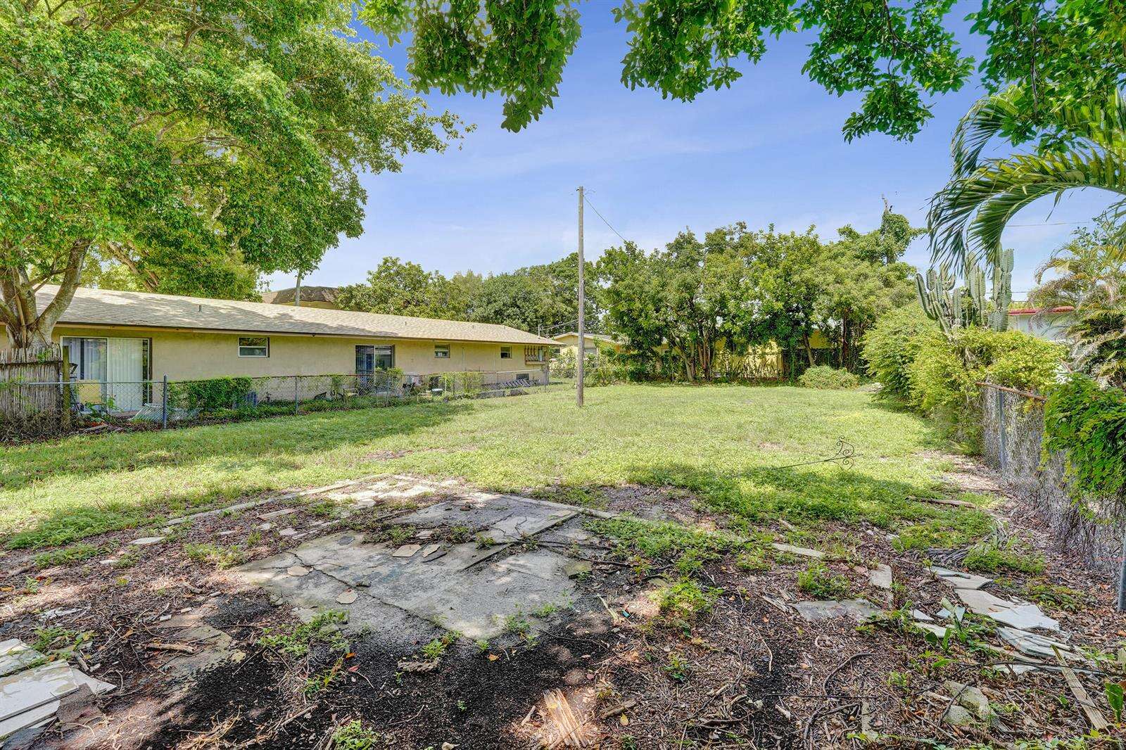 2315 Monroe, Hollywood, FL 33020 - For Sale photo 35