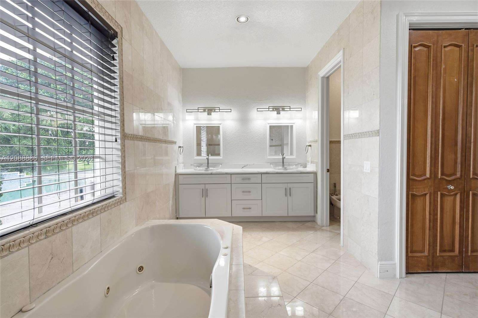 17920 154th St, Miami, FL 33187 - For Sale photo 31