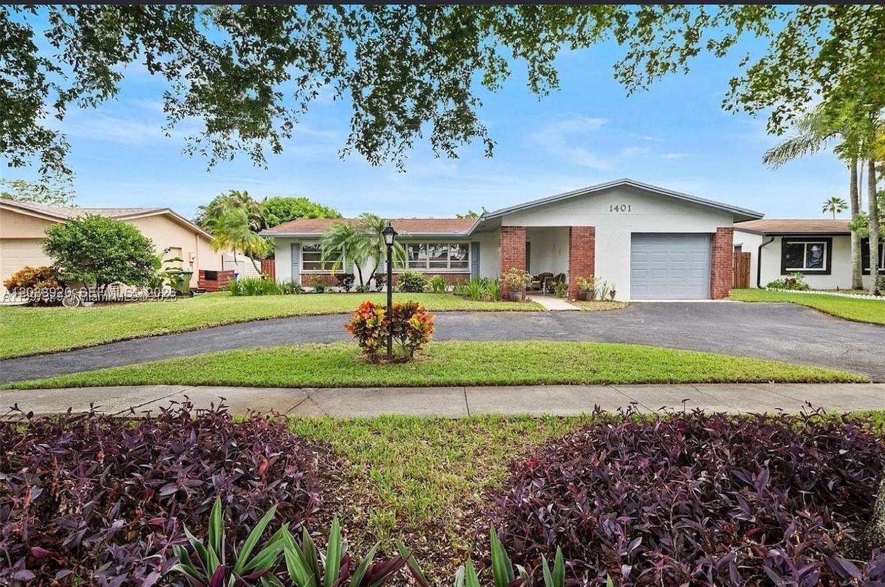 1401 122nd Ave, Pembroke Pines, FL 33026 - For Sale photo 1