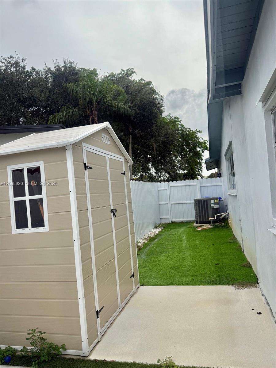1401 122nd Ave, Pembroke Pines, FL 33026 - For Sale photo 21