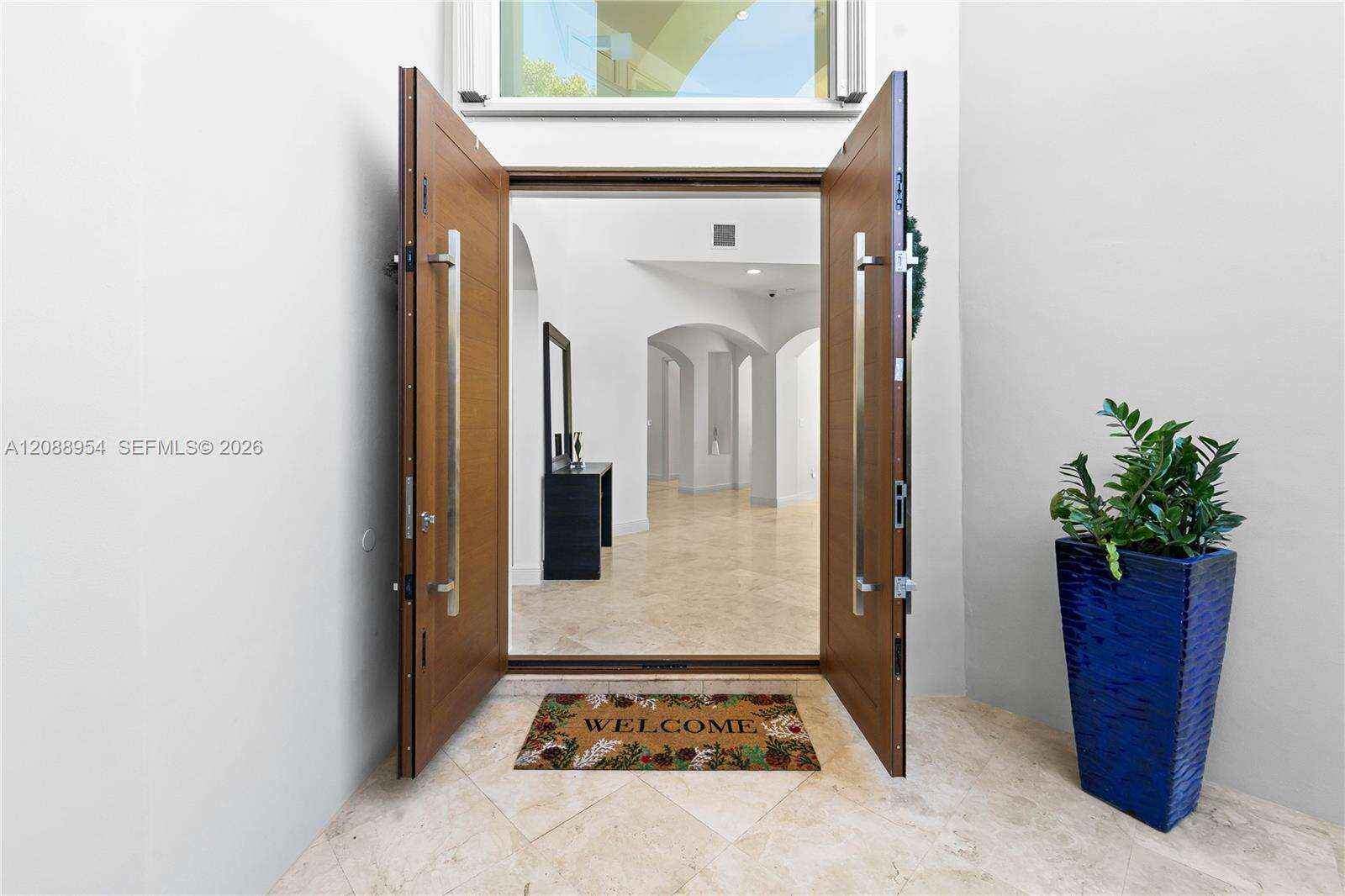 1490 Cleveland Rd, Miami Beach, FL 33141 - For Sale photo 3