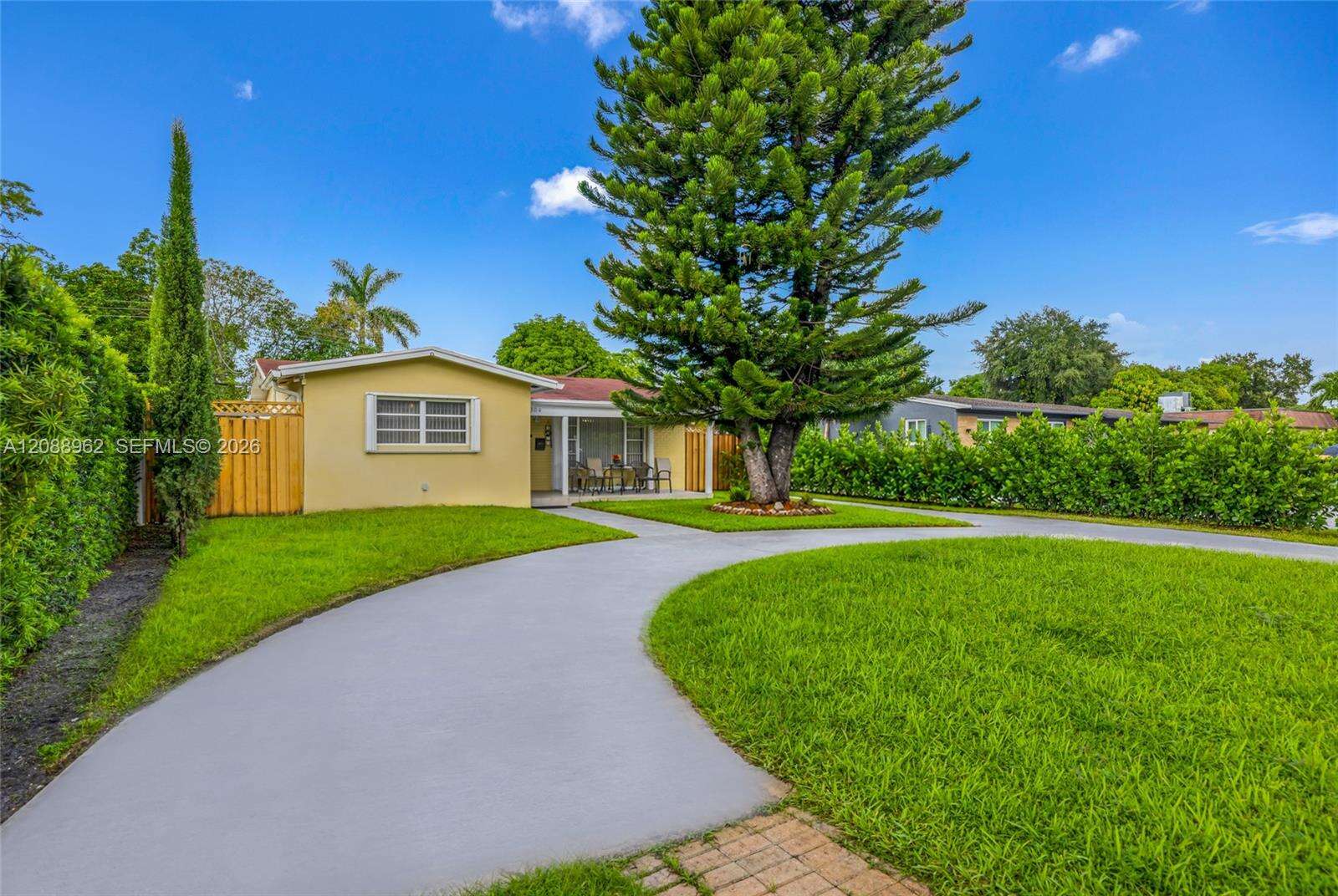 304 68th Ave, Pembroke Pines, FL 33023 - For Sale photo 1