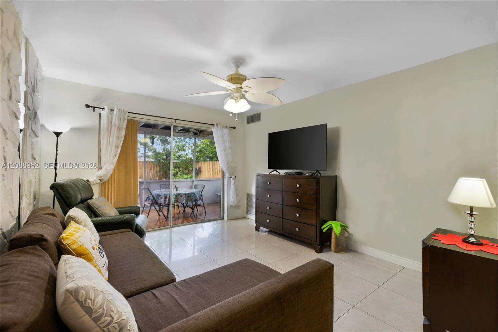 304 68th Ave, Pembroke Pines, FL 33023 - For Sale photo 18