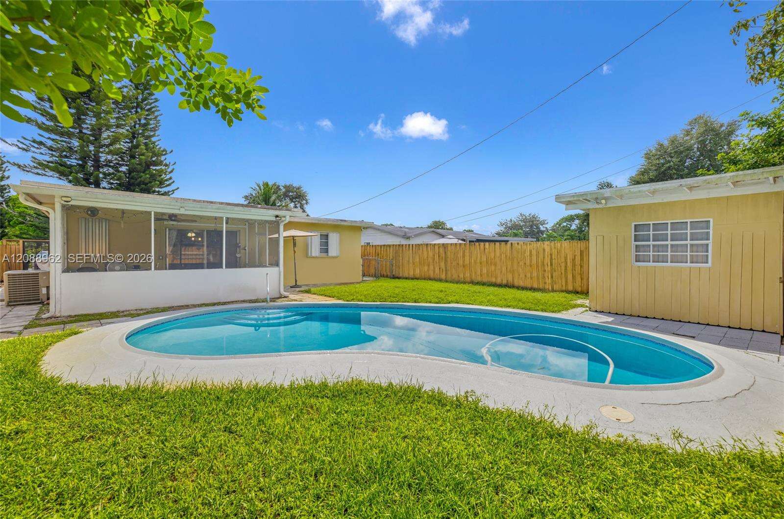 304 68th Ave, Pembroke Pines, FL 33023 - For Sale photo 35
