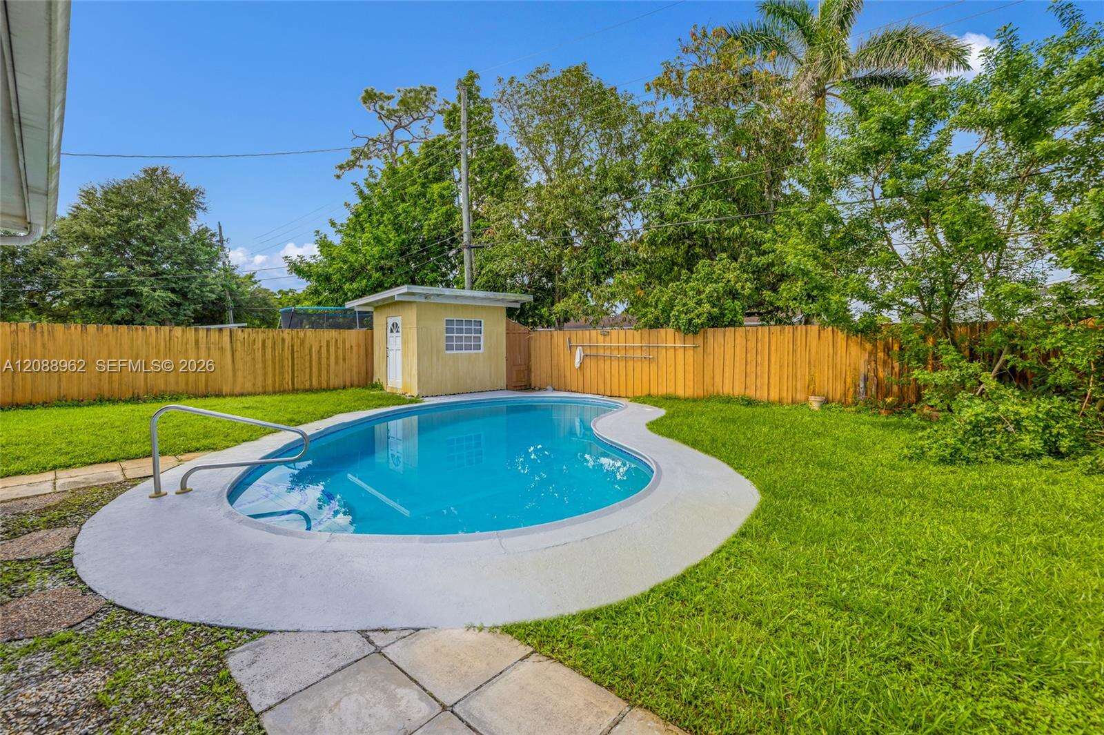 304 68th Ave, Pembroke Pines, FL 33023 - For Sale photo 36