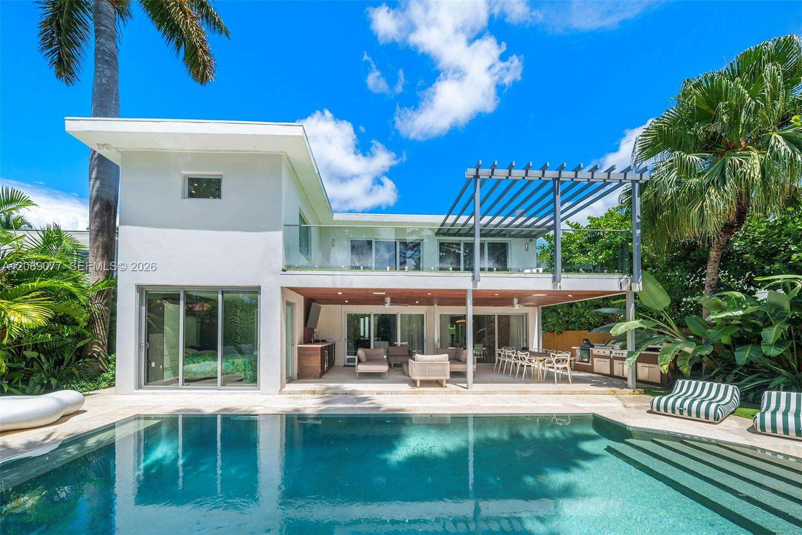 110 Venetian Way, Miami Beach, FL 33139 - For Sale photo 1