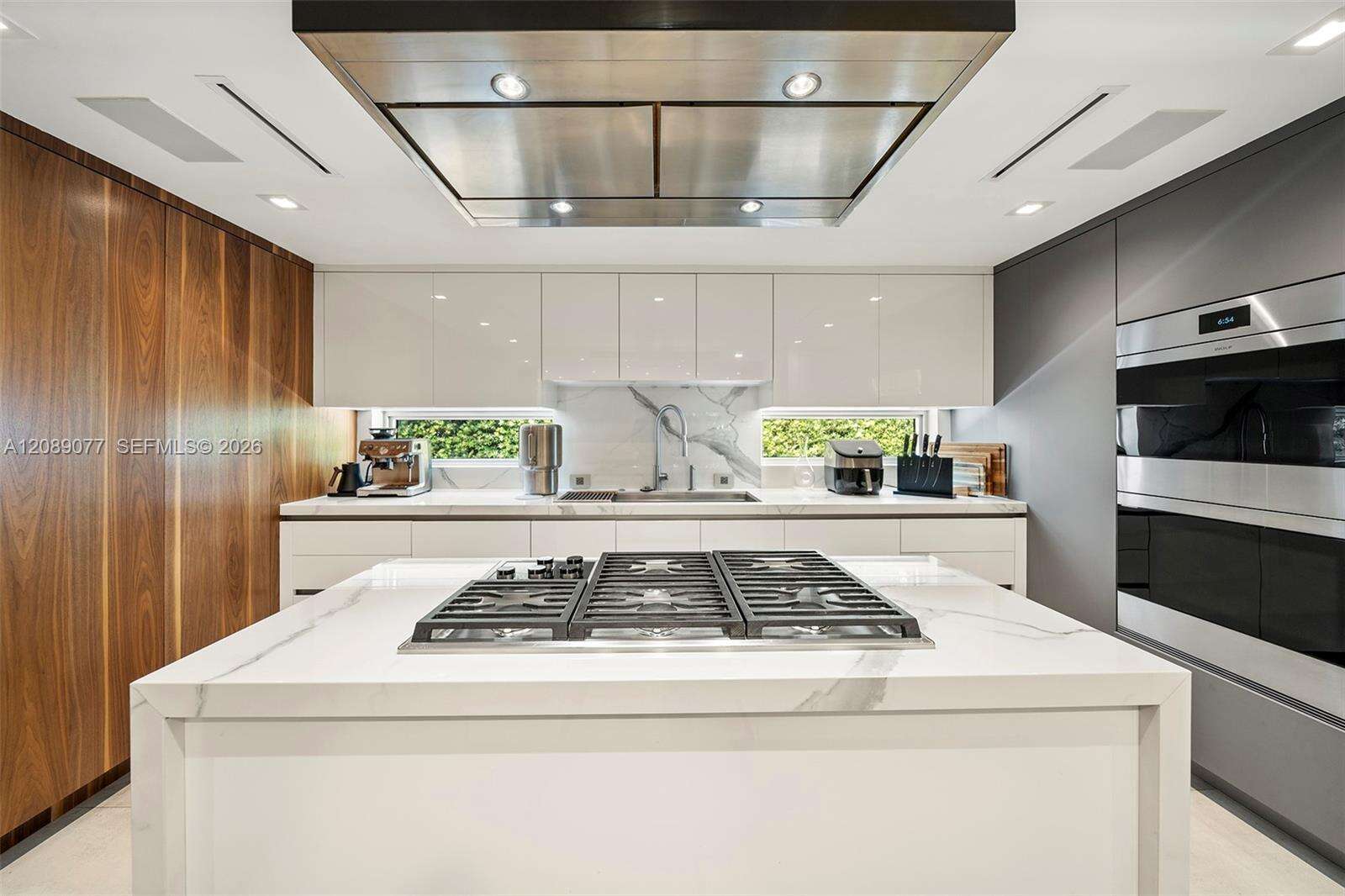 110 Venetian Way, Miami Beach, FL 33139 - For Sale photo 7
