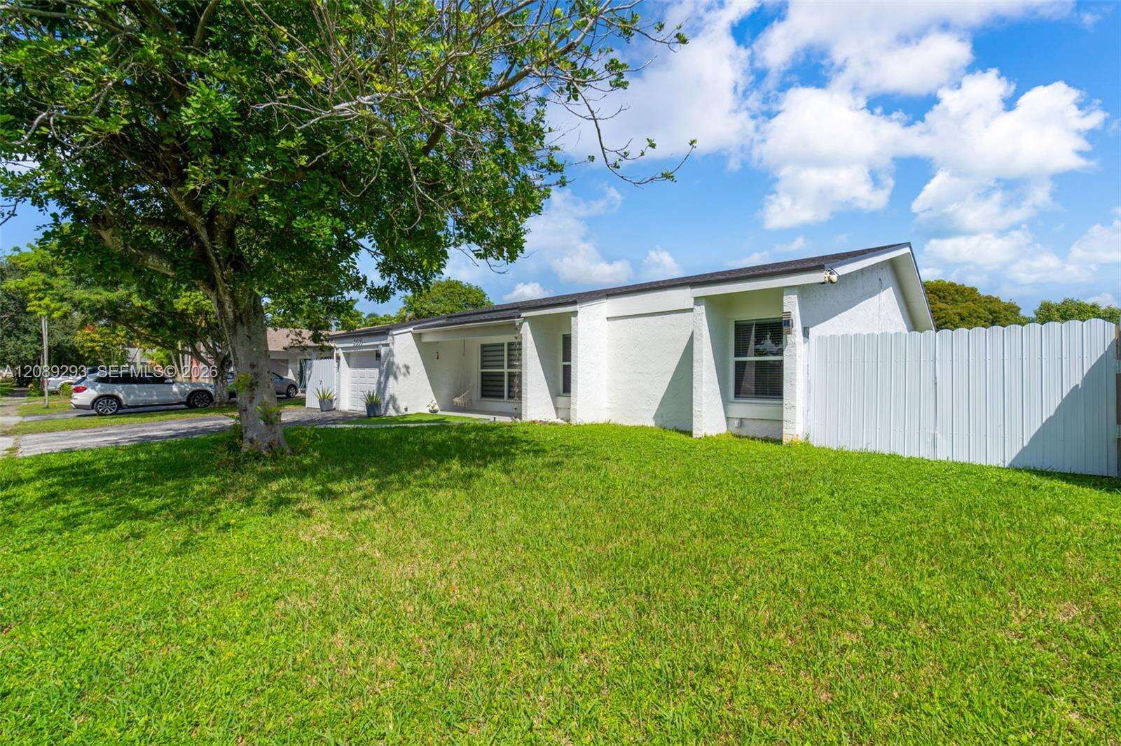 8531 8th St, Pembroke Pines, FL 33024 - For Sale photo 4