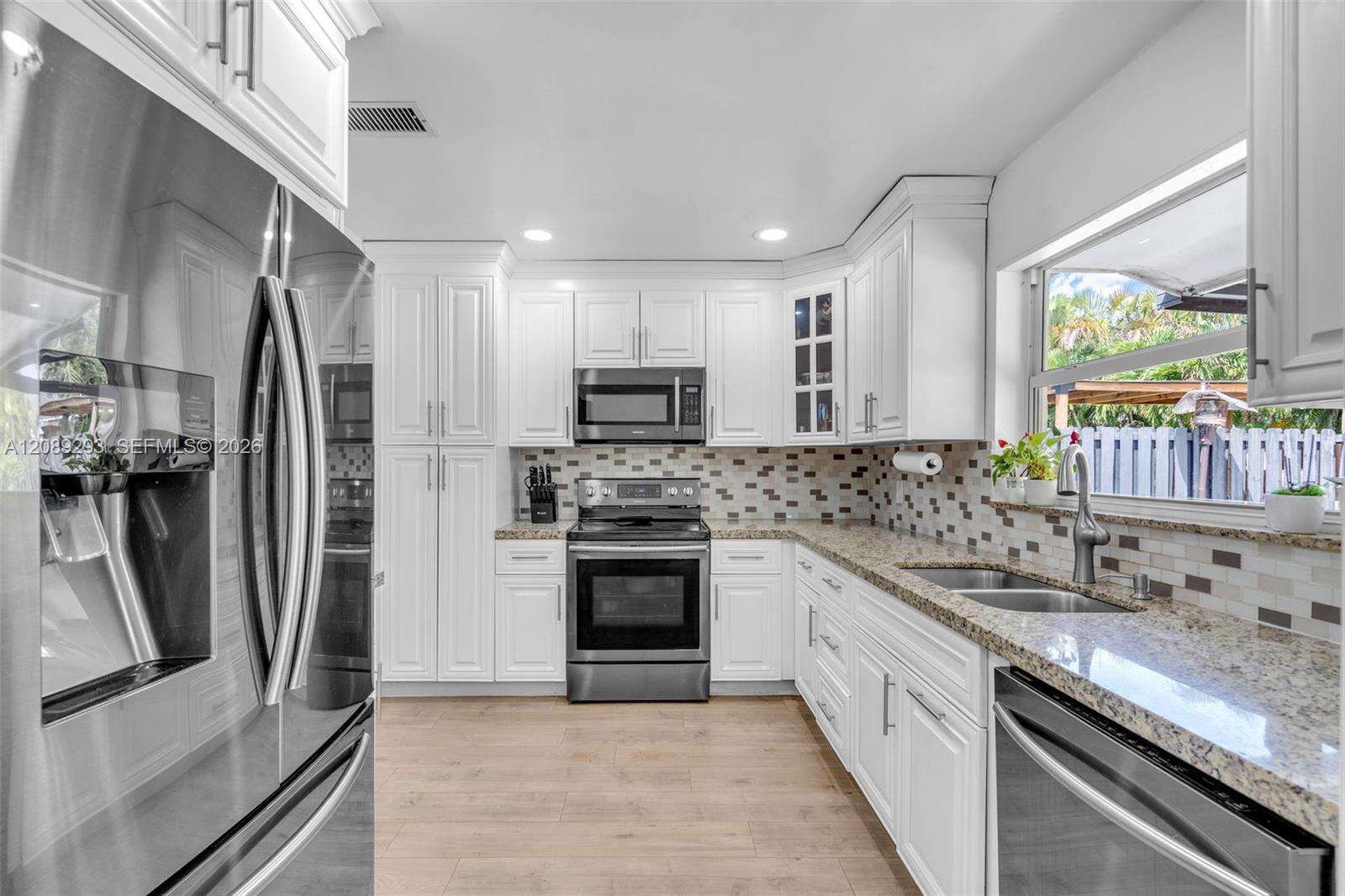 8531 8th St, Pembroke Pines, FL 33024 - For Sale photo 8