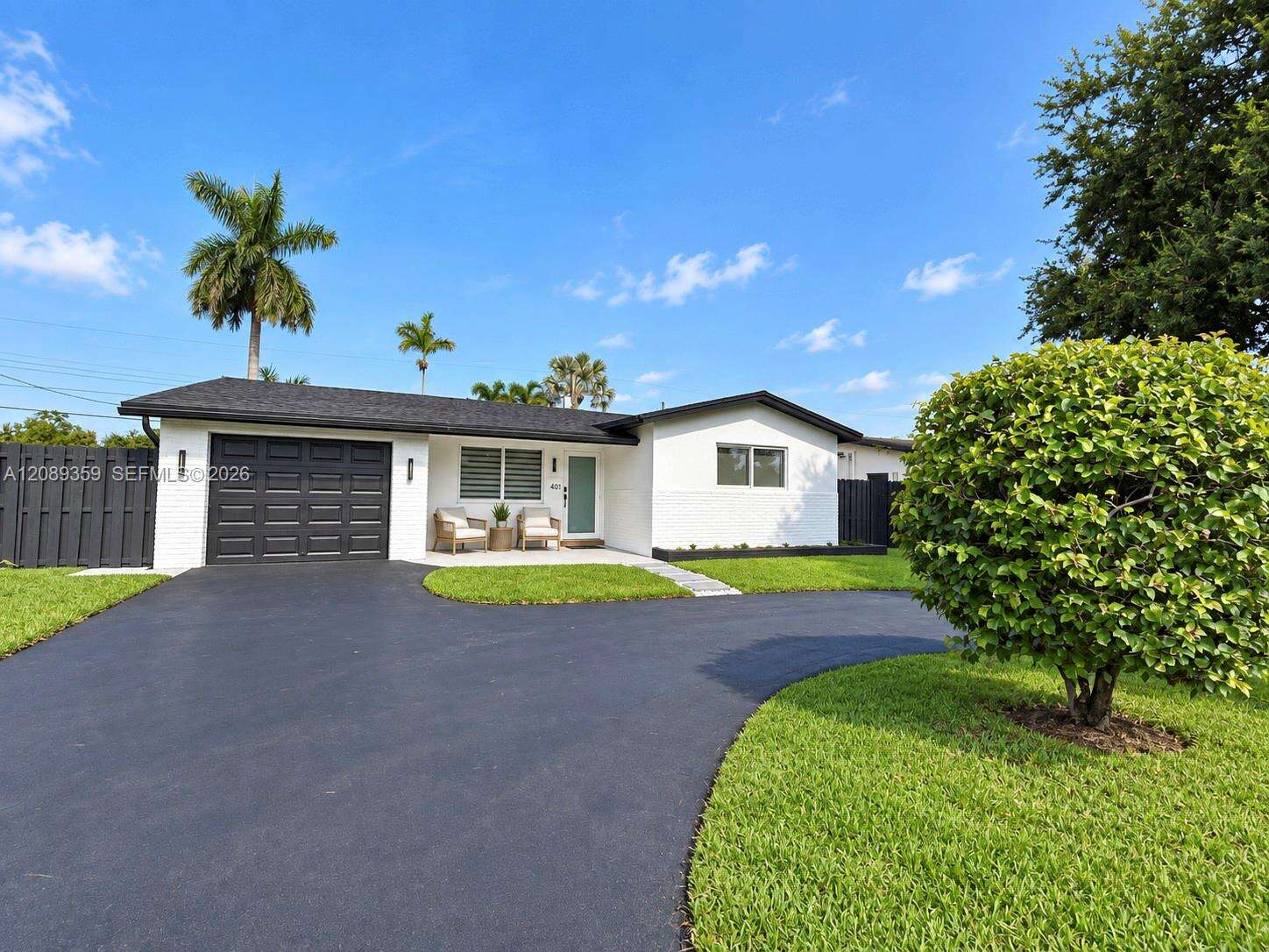401 Highland Dr, Hollywood, FL 33021 - For Sale photo 3