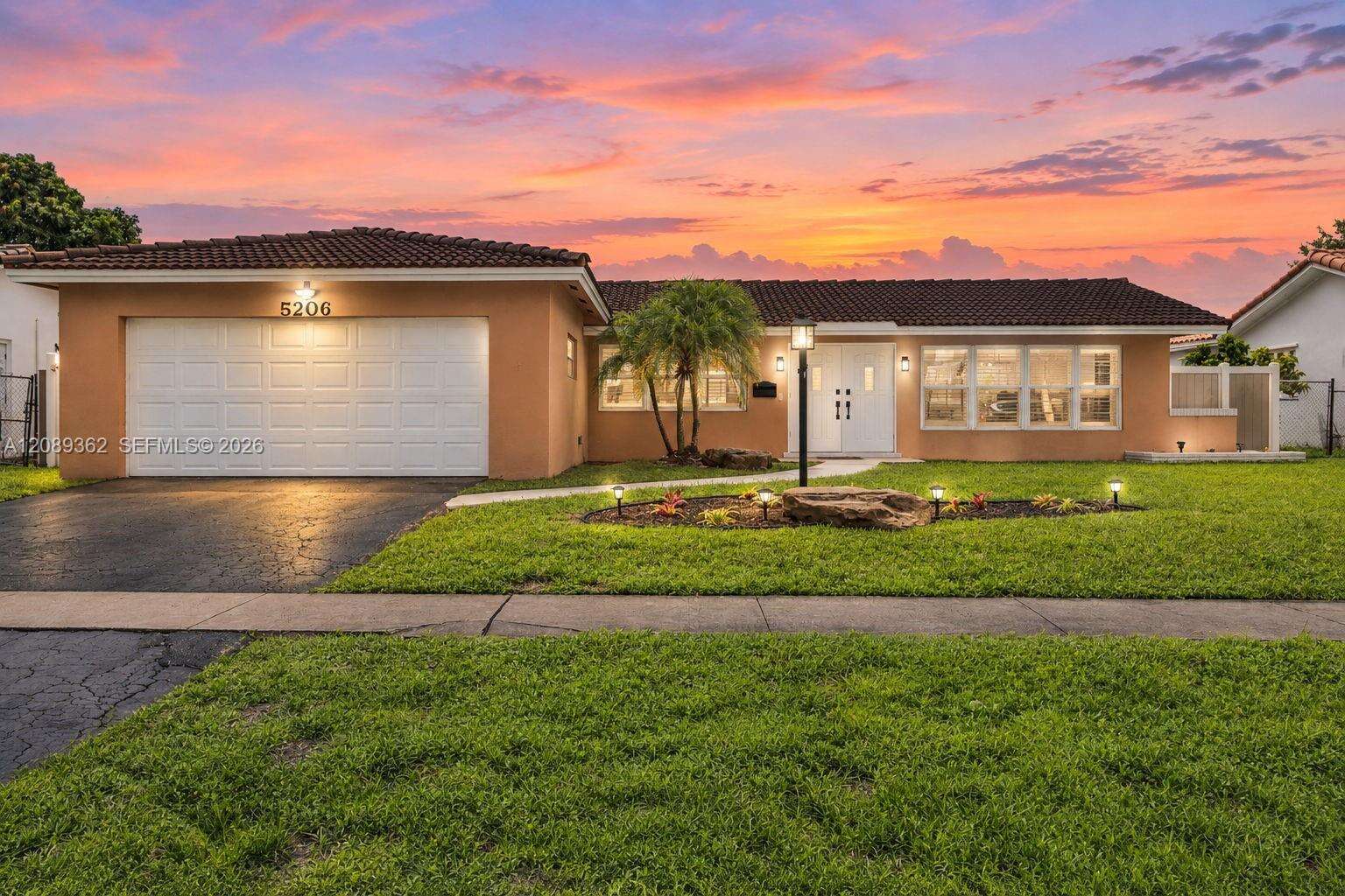 5206 Garfield St, Hollywood, FL 33021 - Pending Sale photo 1
