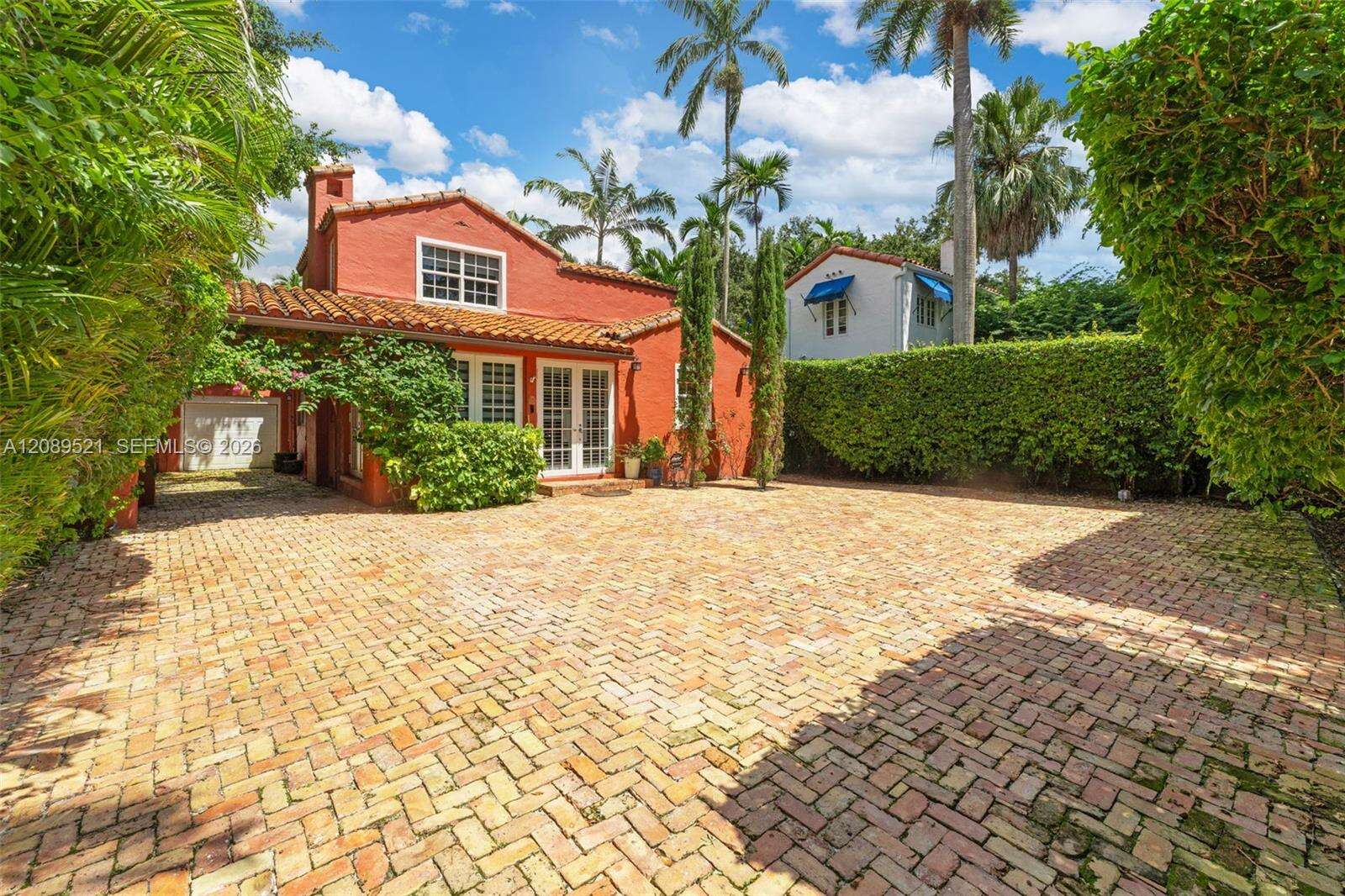 629 Altara Ave, Coral Gables, FL 33146 - For Sale photo 2