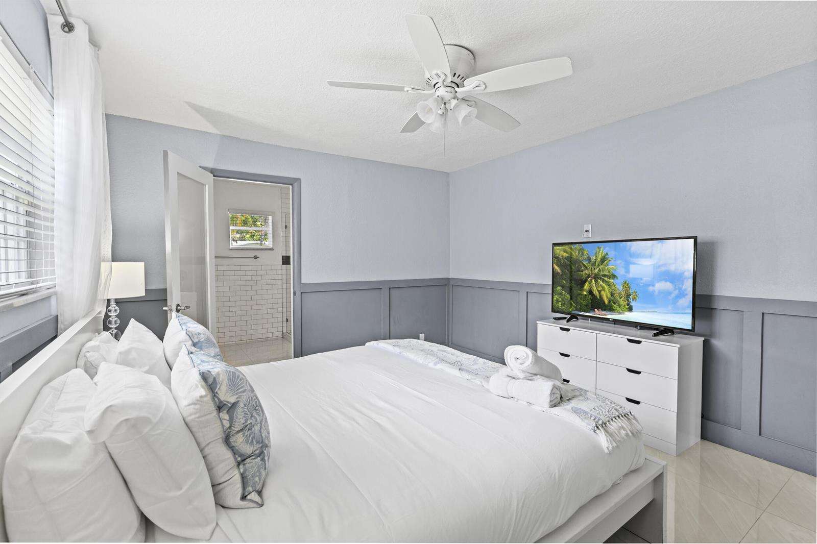 1422 Coolidge, Hollywood, FL 33020 - For Sale photo 14