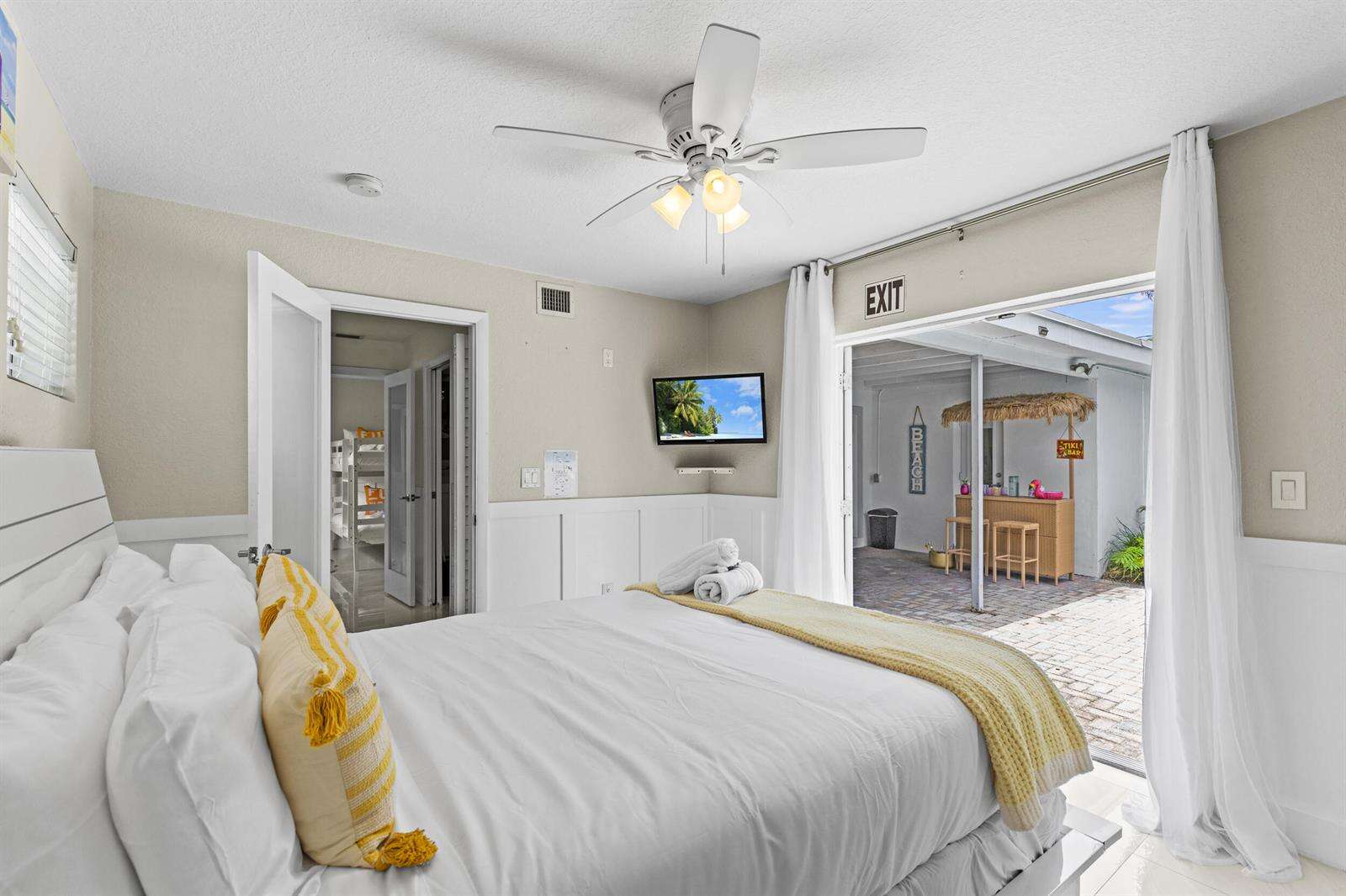 1422 Coolidge, Hollywood, FL 33020 - For Sale photo 23