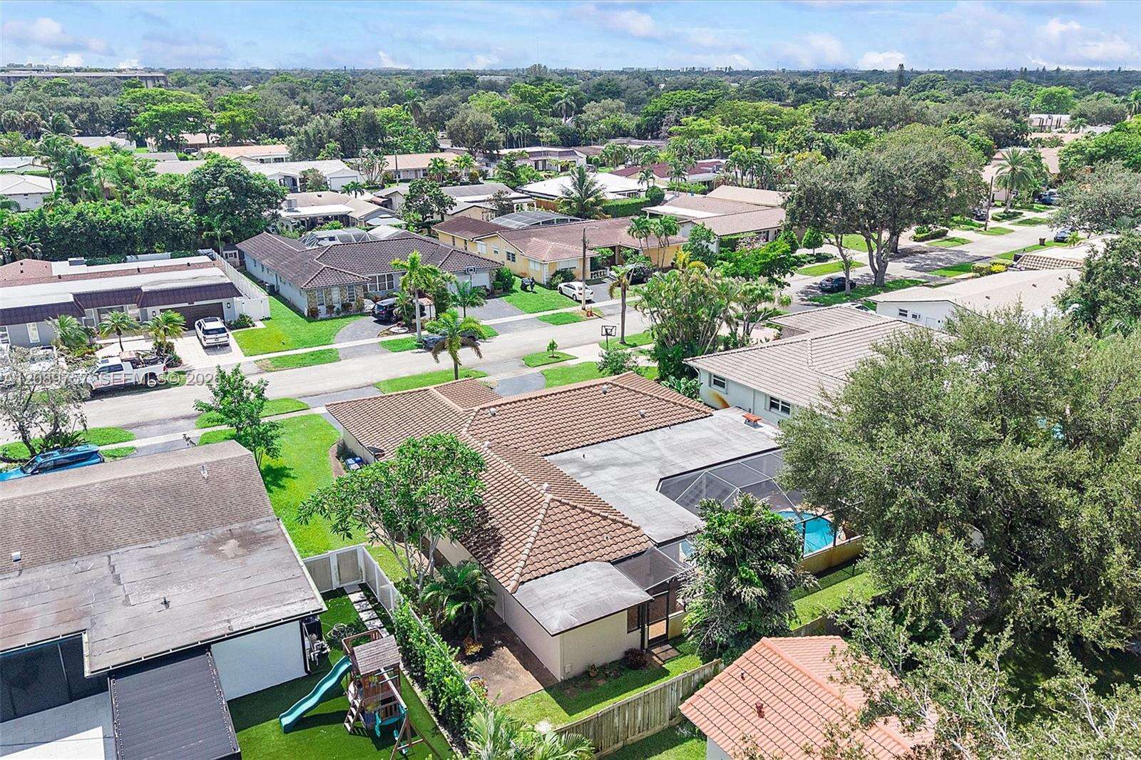 4801 36th Ct, Hollywood, FL 33021 - For Sale photo 39