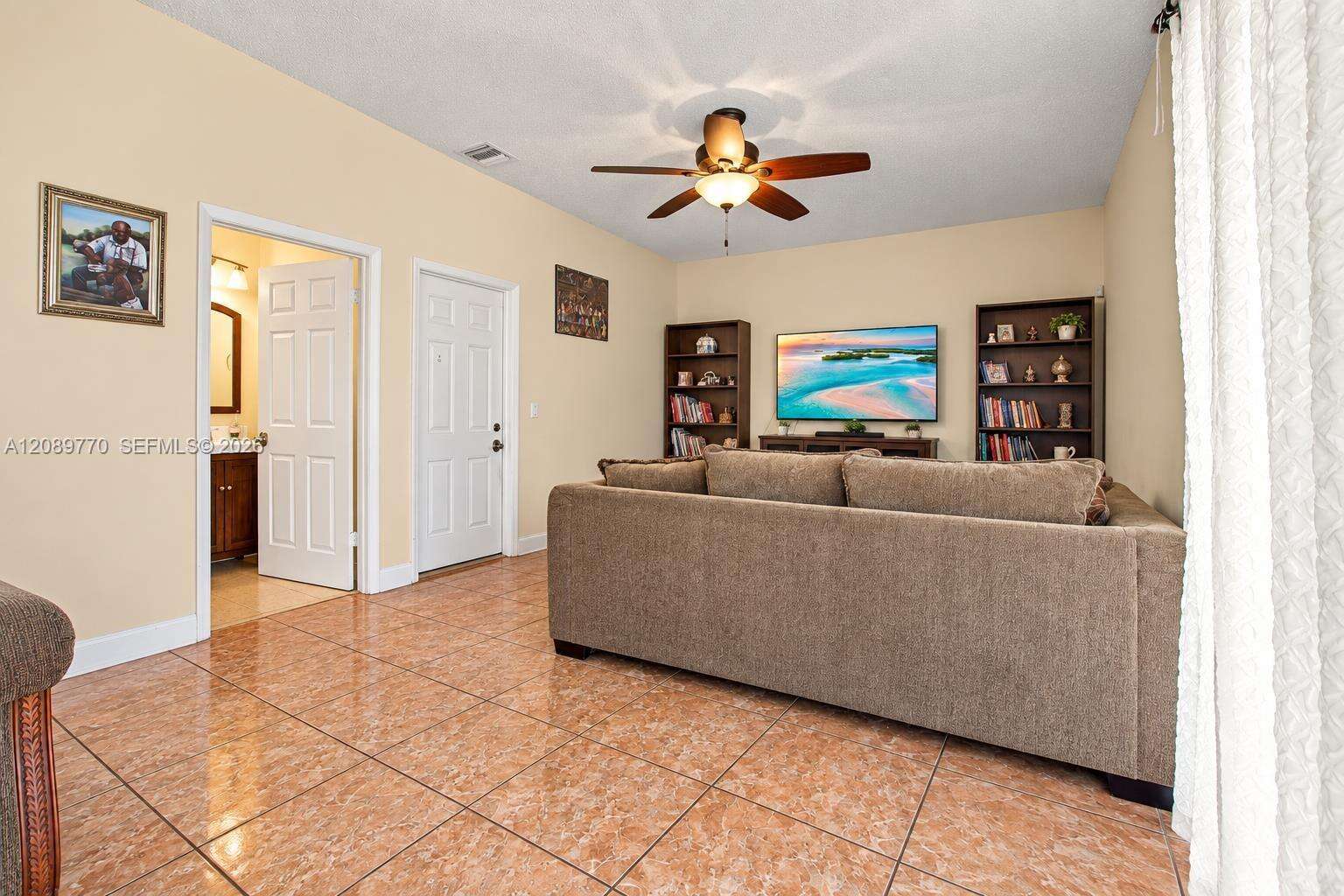 10251 3rd St, Pembroke Pines, FL 33026 - For Sale photo 14
