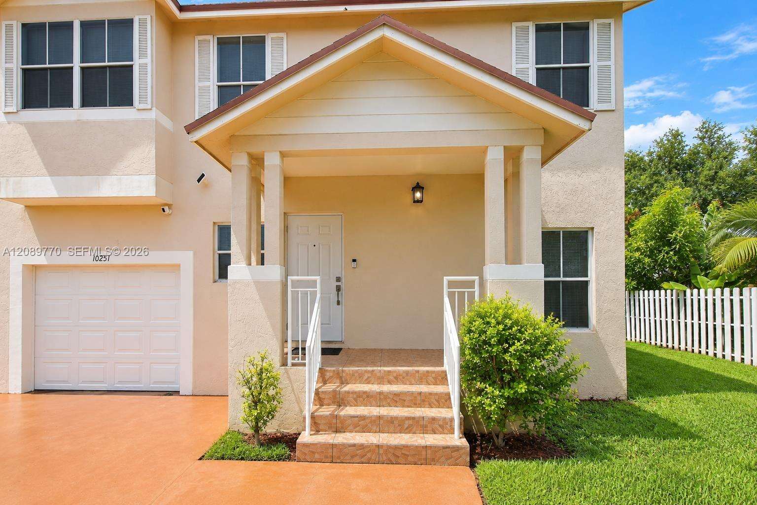 10251 3rd St, Pembroke Pines, FL 33026 - For Sale photo 3