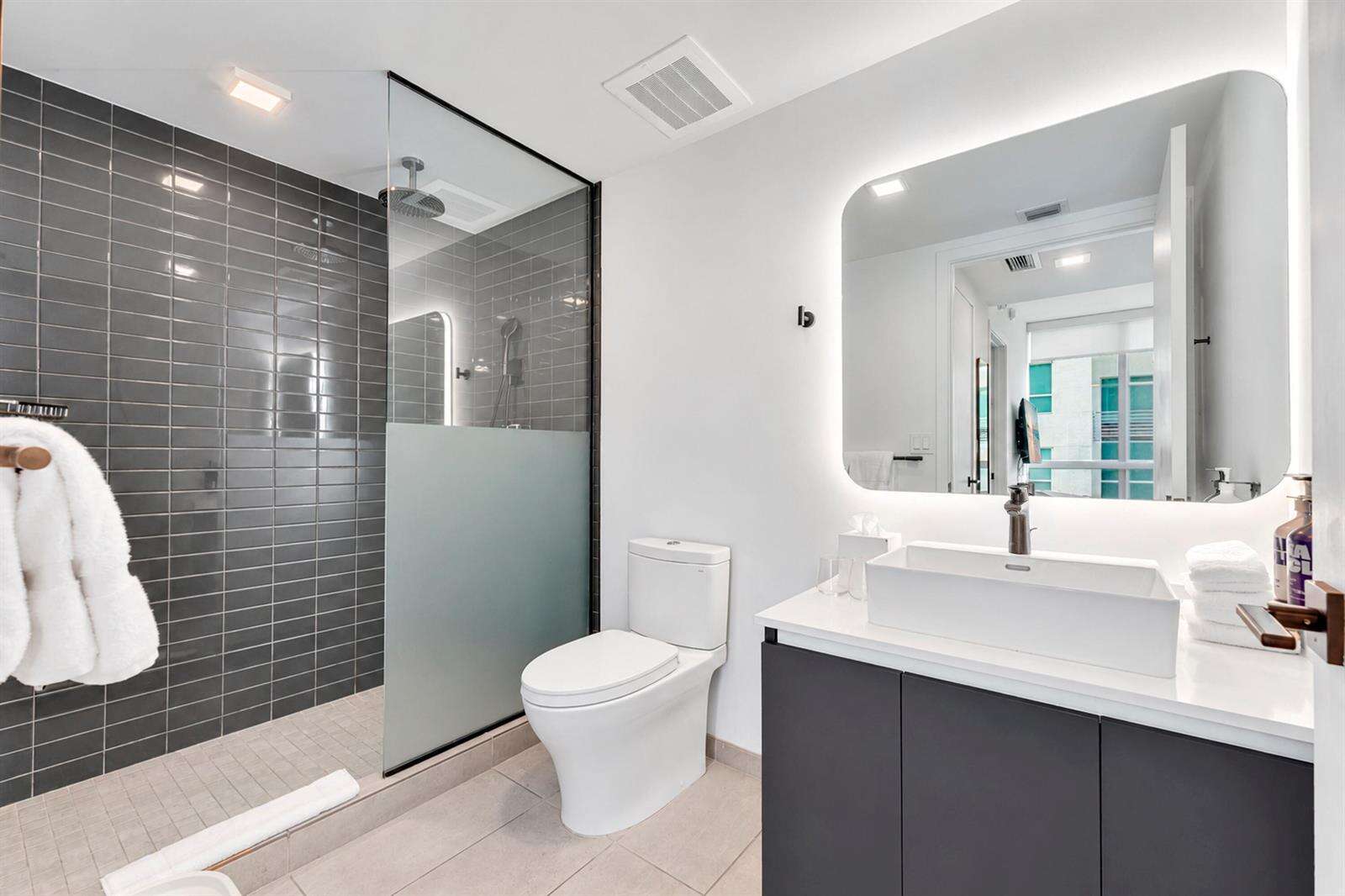 227 2nd, Miami, FL 33132 - For Sale photo 20