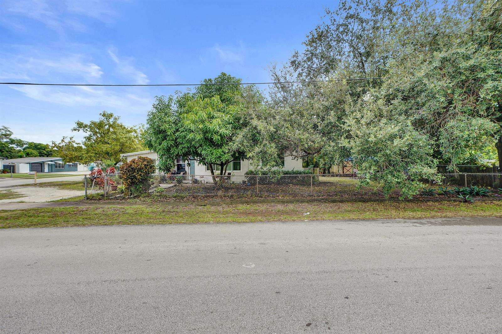 3630 40th, West Park, FL 33023 - For Sale photo 25