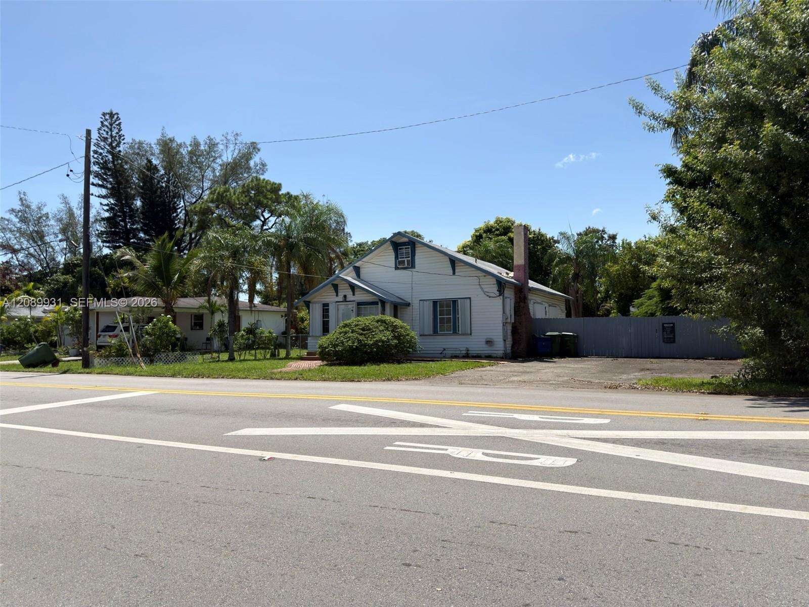 112 3rd St, Hallandale Beach, FL 33009 - For Sale photo 5