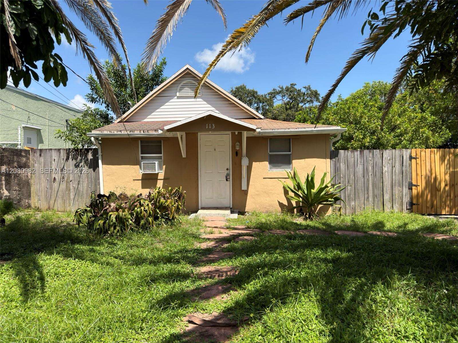 113 4th St, Hallandale Beach, FL 33009 - For Sale photo 3