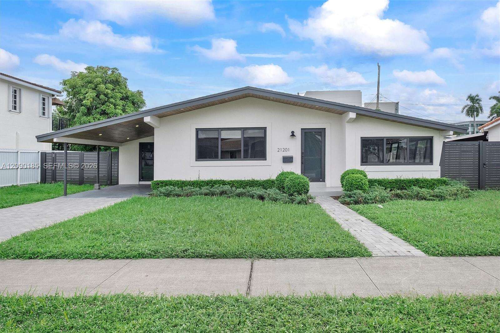 21201 25th Ct, Aventura, FL 33180 - For Sale photo 2