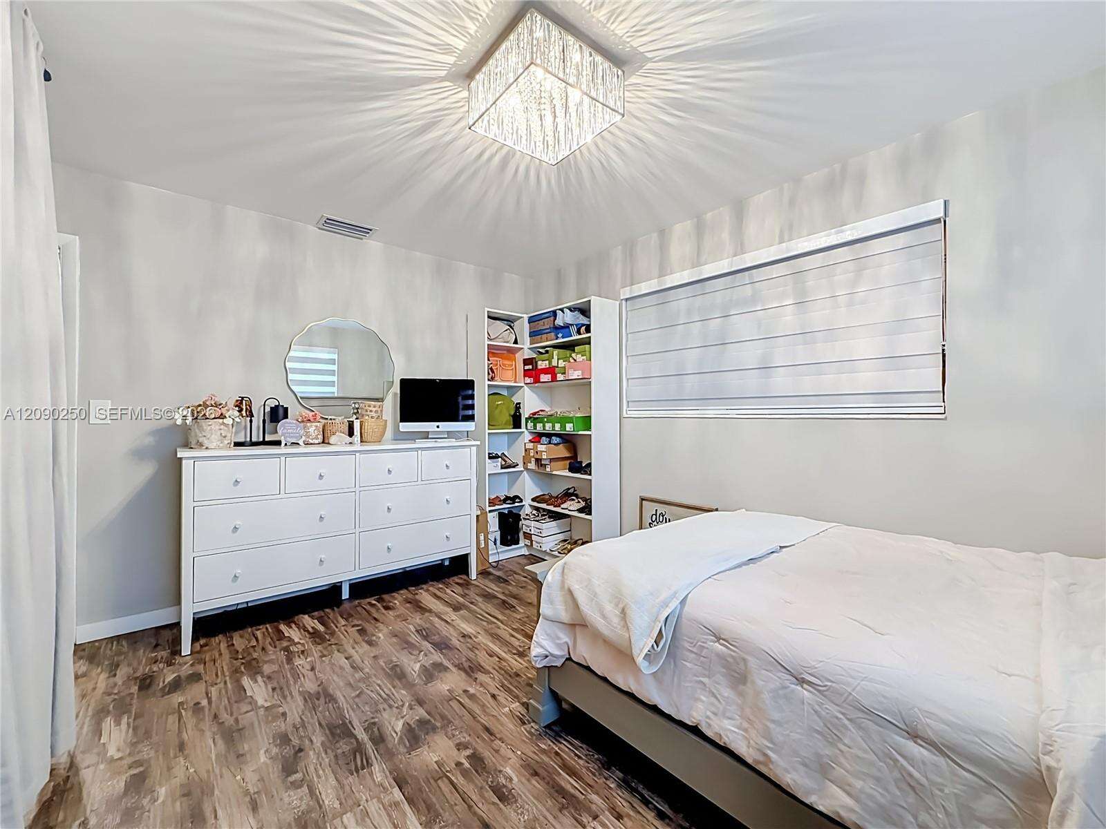 1150 86th Ter, Pembroke Pines, FL 33024 - For Sale photo 31