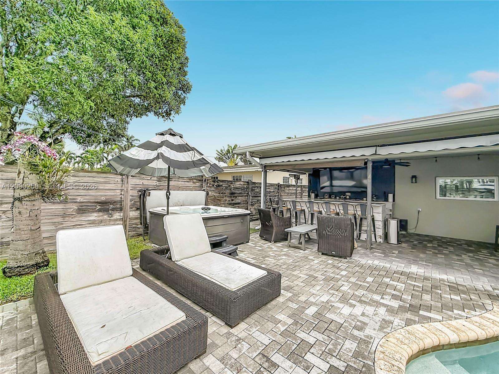 1150 86th Ter, Pembroke Pines, FL 33024 - For Sale photo 40
