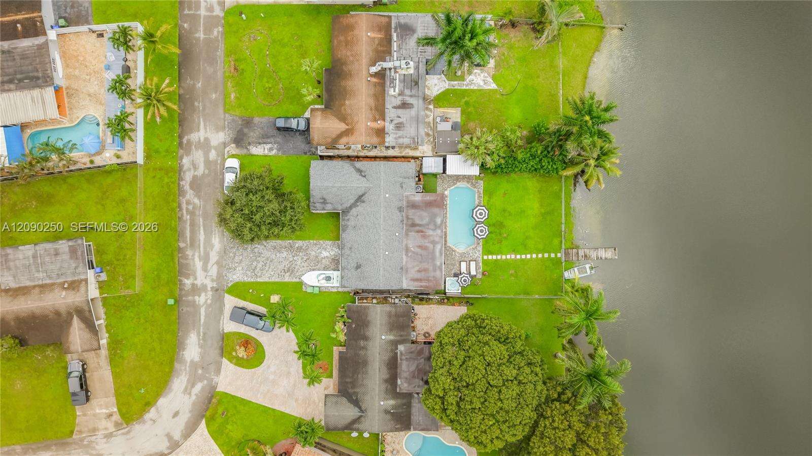 1150 86th Ter, Pembroke Pines, FL 33024 - For Sale photo 54
